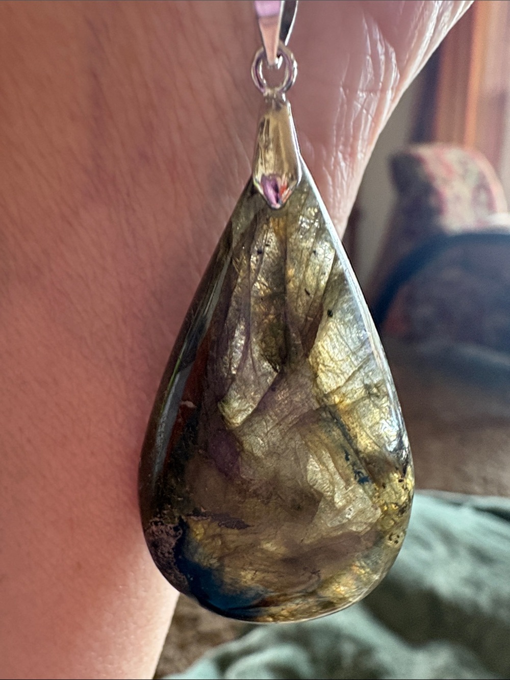 Labradorite Teardrop Pendant in Iridescent Green-Gold - Unbranded
